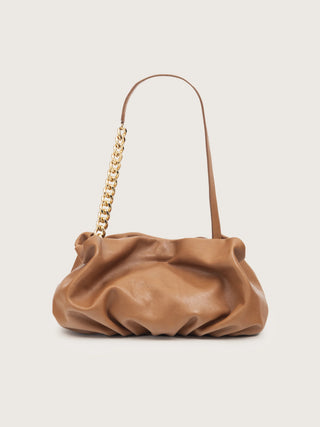 Bolso Carmen en camel — piel de vacuno fruncida hecha a mano en España — Valentina Rivera Madrid