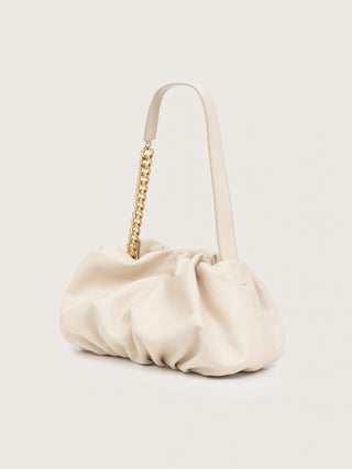 Bolso Carmen Marfil vista lateral cuero fruncido artesanal España — Valentina Rivera Madrid