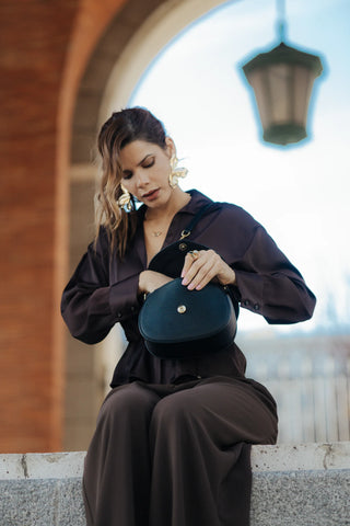 The Valentina in Midnight Black