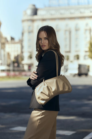 Leonor en Taupe | Nueva Edición